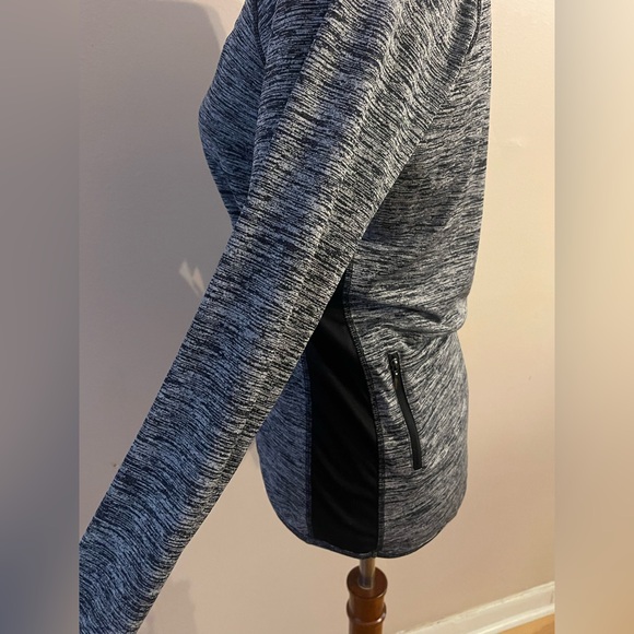 NCAA Dri Quarter Zip Pullover Athletic Shirt Womens Small Heather Gray - Picture 3 of 6